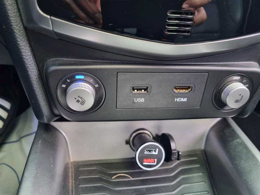 Ssangyong Tivoli 2015 Blanco - Importación desde Corea - HF Imports Iquique - Foto 17