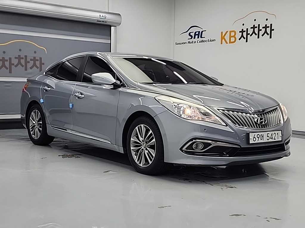 HYUNDAI Grandeur - Vista 4