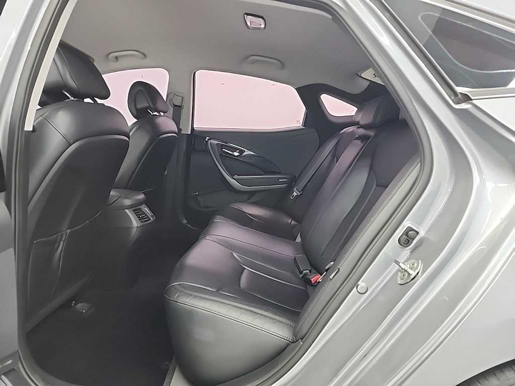 HYUNDAI Grandeur - Vista 12