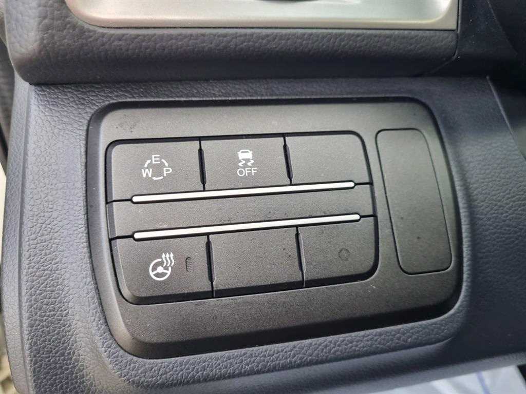 Ssangyong Tivoli 2015 Blanco - Importación desde Corea - HF Imports Iquique - Foto 13