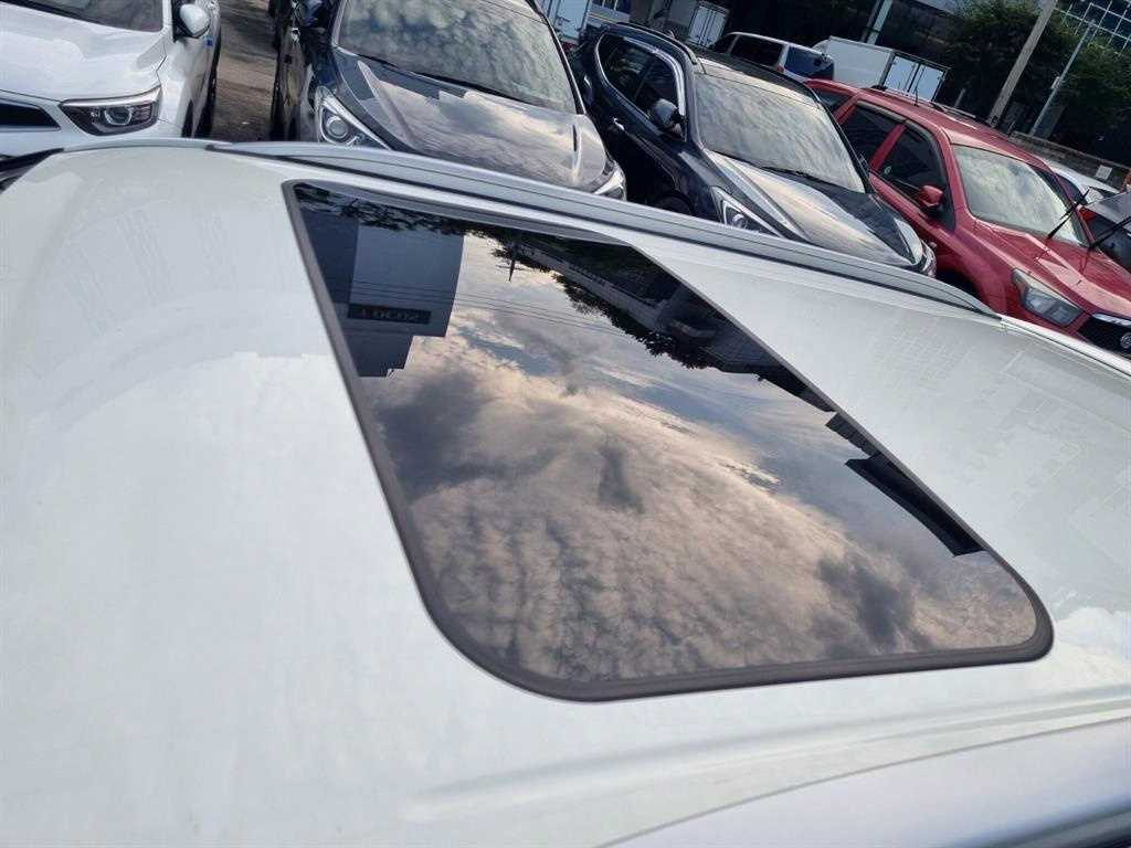 Ssangyong Tivoli - Vista 12