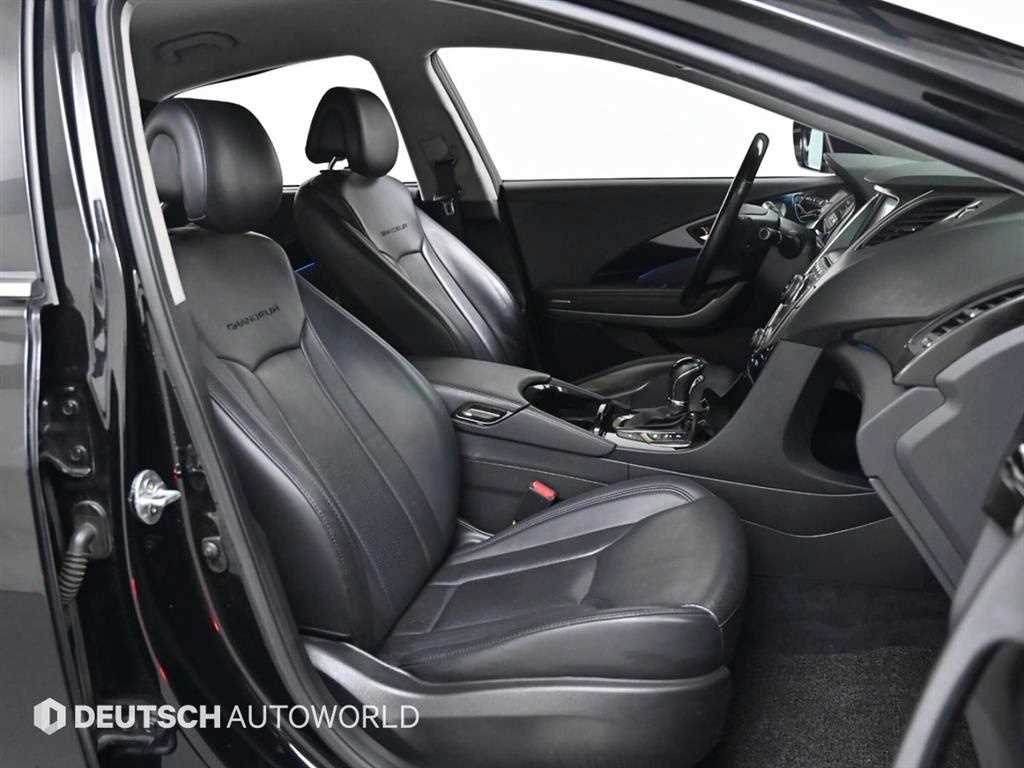 HYUNDAI Grandeur - Vista 10