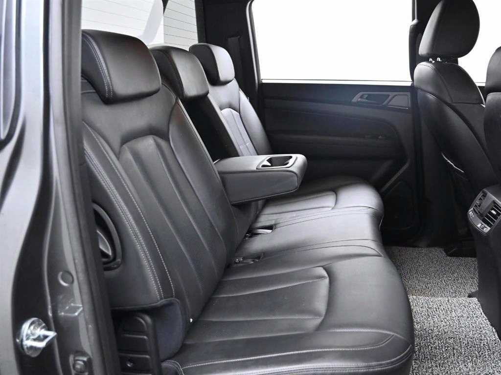 Ssangyong Rexton - Vista 12