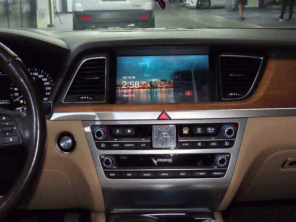 Genesis G80 - Vista 11