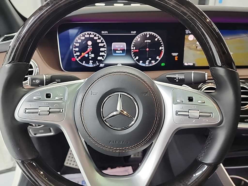 Mercedes Benz S Class - Vista 9