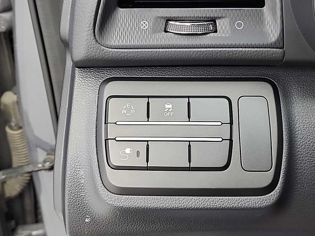 Ssangyong Tivoli 2017 Gris - Importación desde Corea - HF Imports Iquique - Foto 18