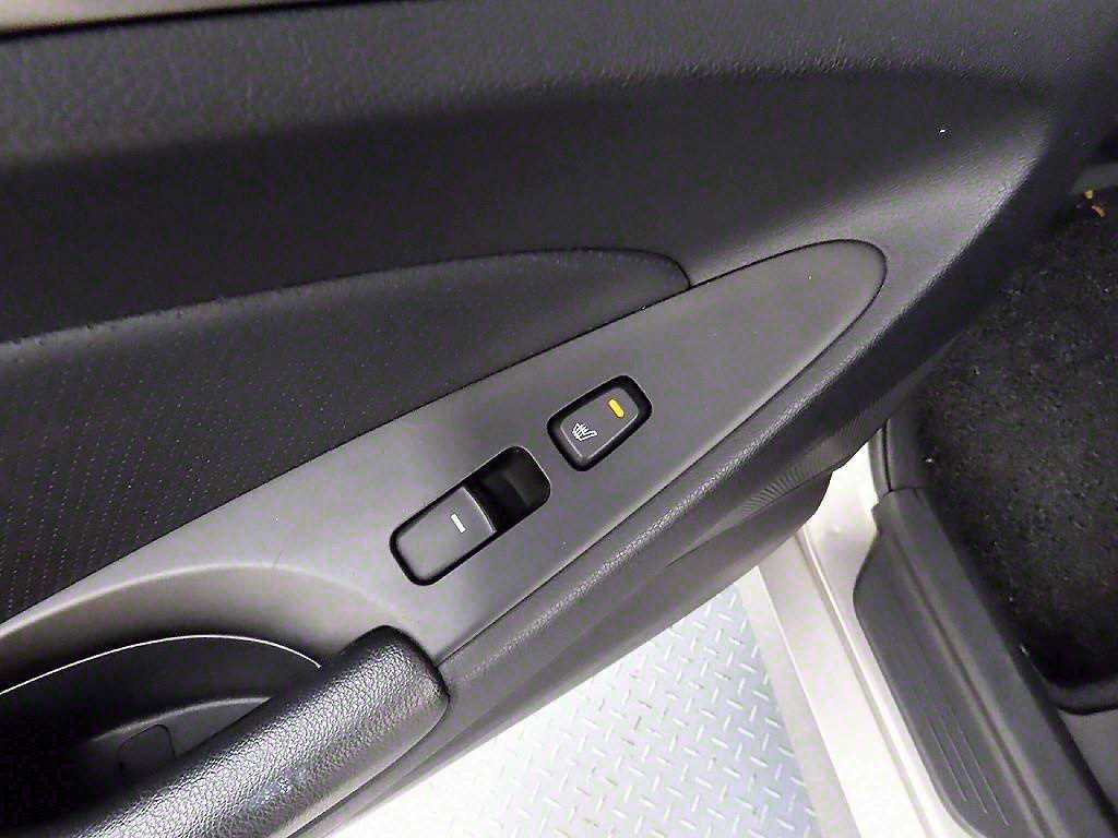 HYUNDAI Sonata - Vista 12