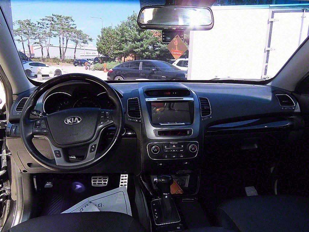 KIA Sorento - Vista 7