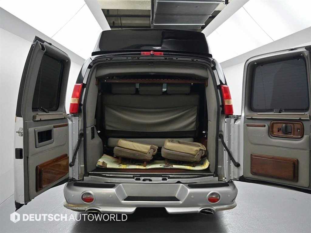 Chevrolet Express van 2010 Plateado - Importación desde Corea - HF Imports Iquique - Foto 20