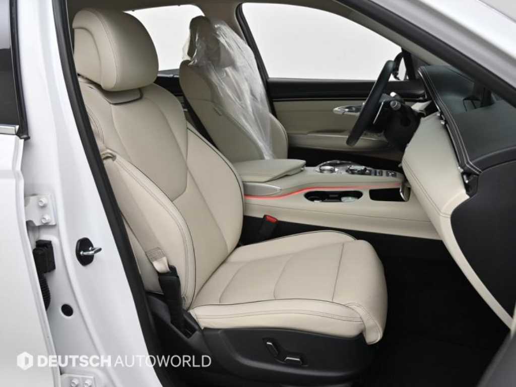 Genesis GV70 - Vista 10