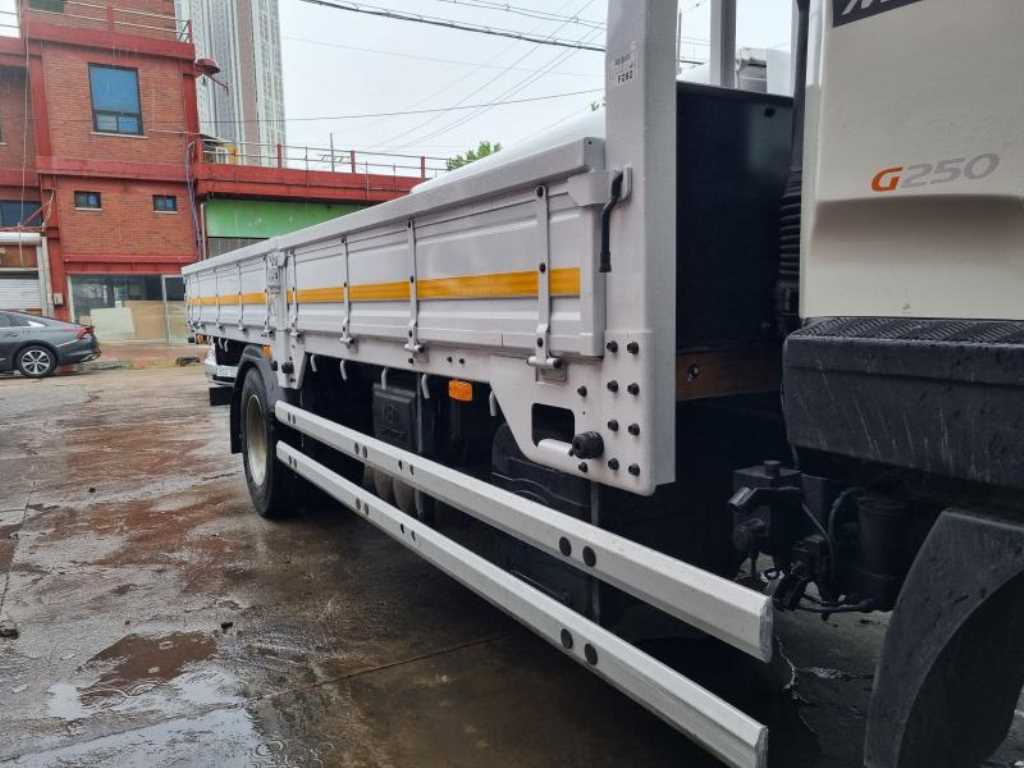 medium and large cargo Cargo - Vista 12