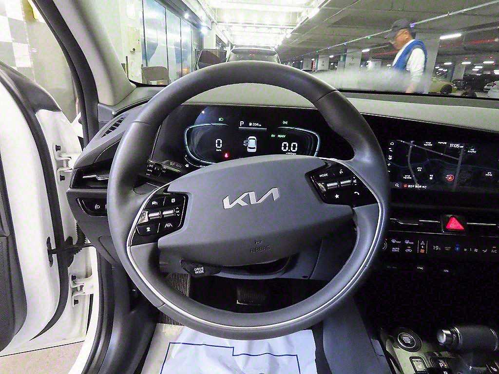 KIA Niro - Vista 8