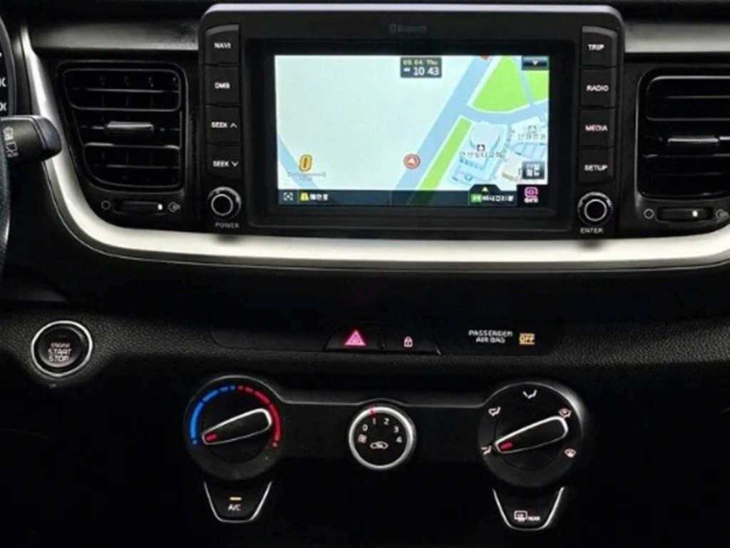 KIA Stonic - Vista 7