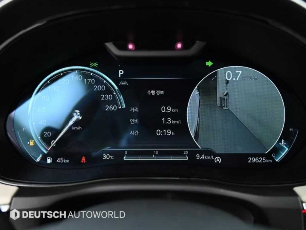 Genesis GV70 - Vista 8