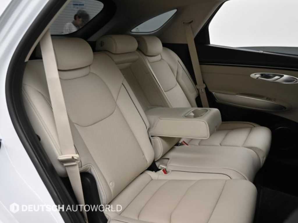 Genesis GV70 - Vista 12