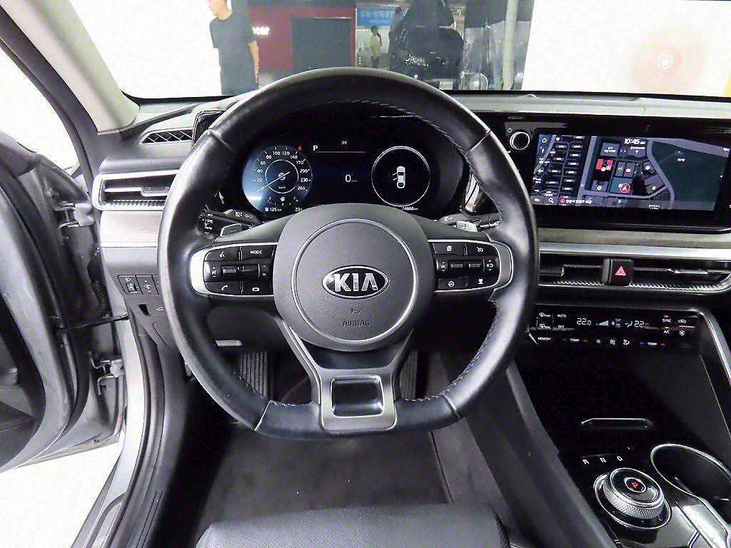 KIA K5 - Vista 9