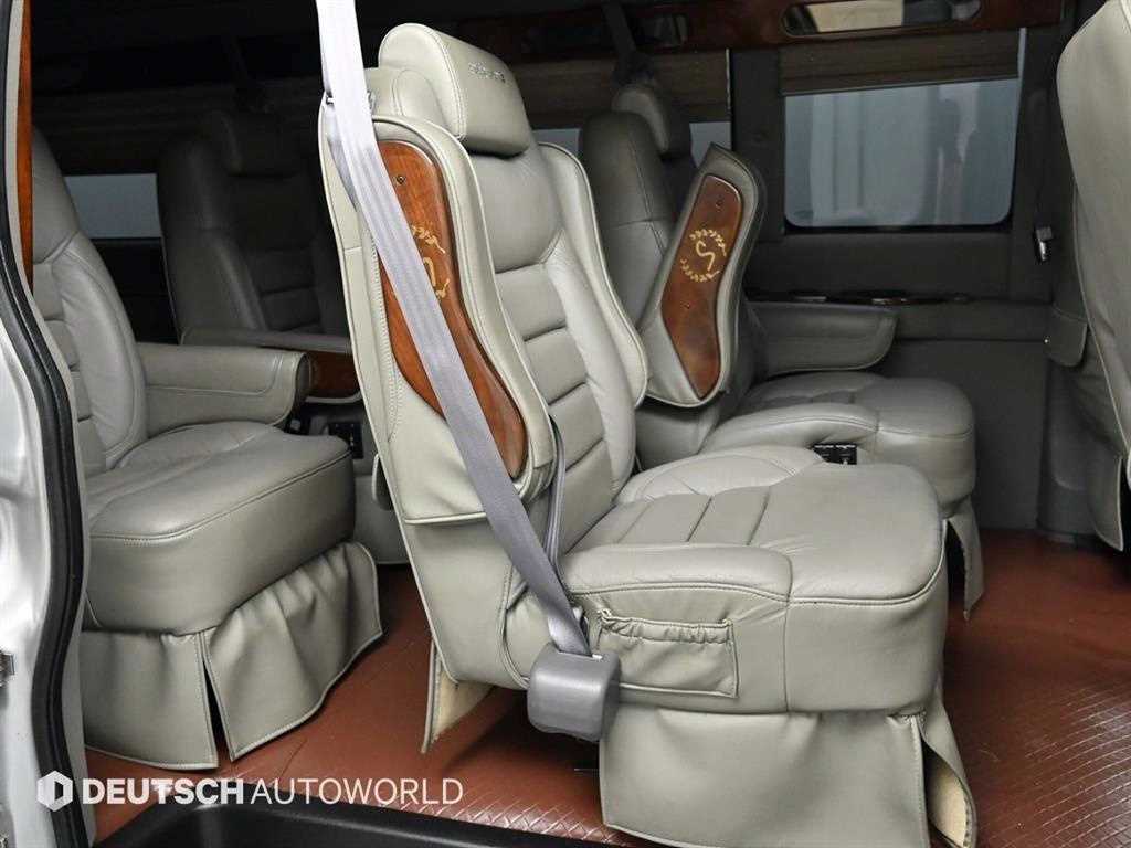 Chevrolet Express van - Vista 12