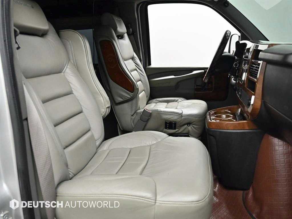 Chevrolet Express van - Vista 10