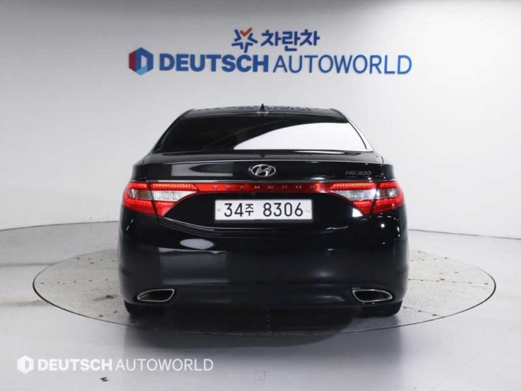 HYUNDAI Grandeur - Vista 4