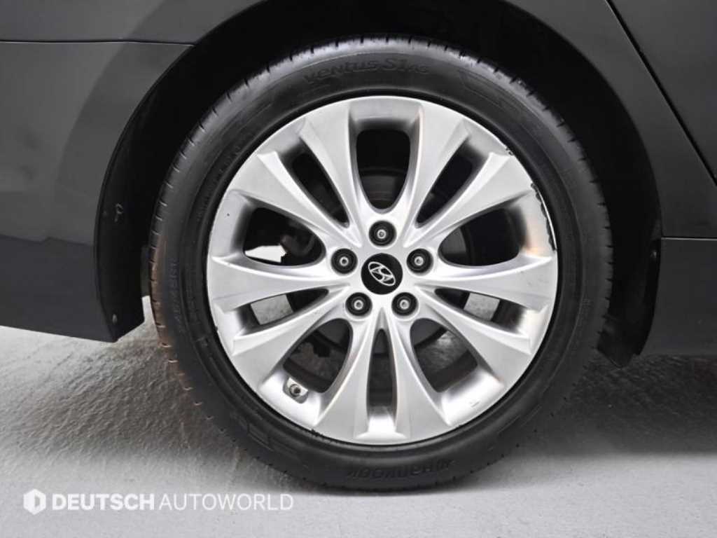 HYUNDAI Grandeur - Vista 5