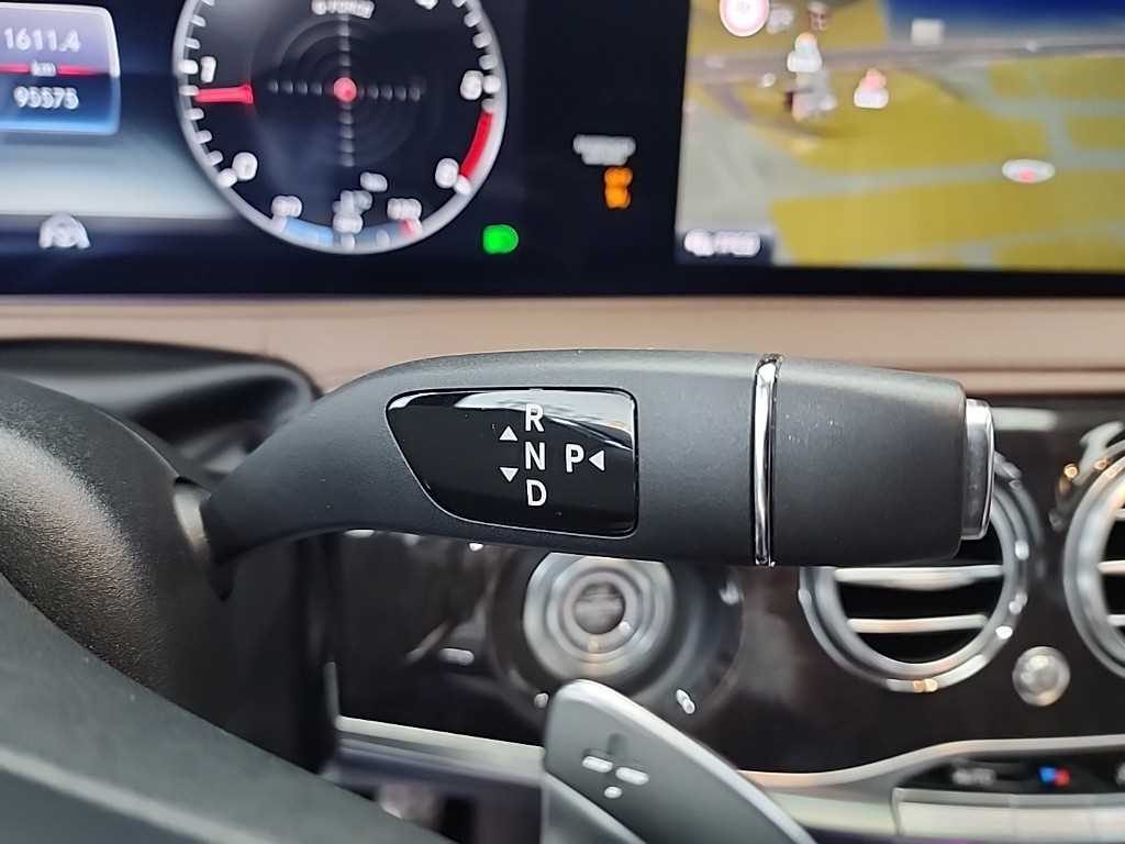 Mercedes Benz S Class - Vista 8