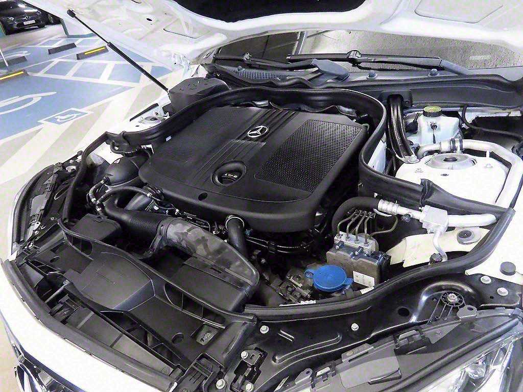 Mercedes Benz E class 2014 Blanco - Importación desde Corea - HF Imports Iquique - Foto 19