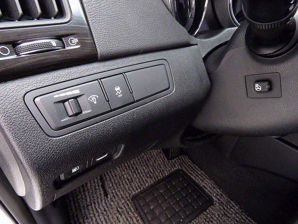 HYUNDAI Sonata - Vista 9