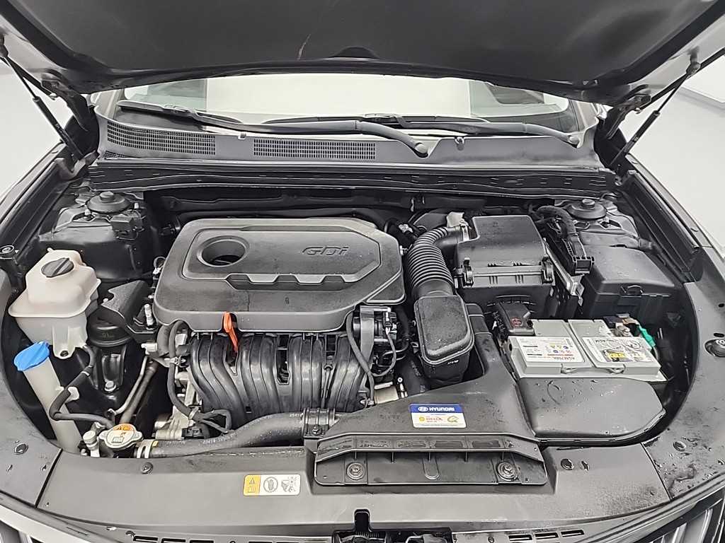 HYUNDAI Grandeur - Vista 5