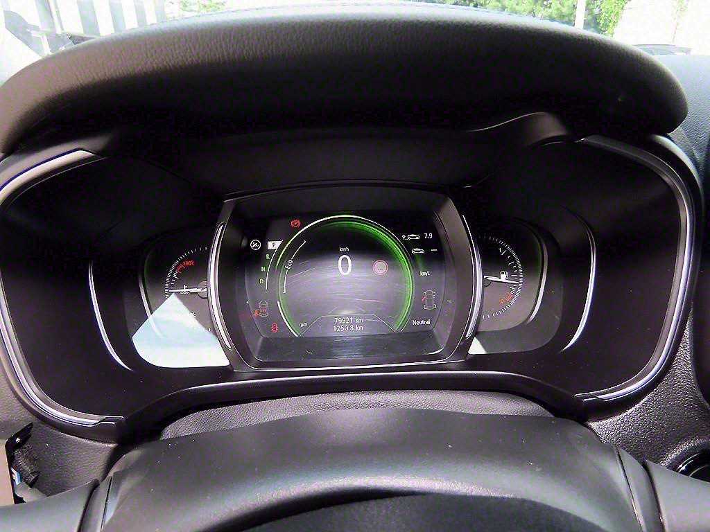 SAMSUNG QM6 - Vista 9