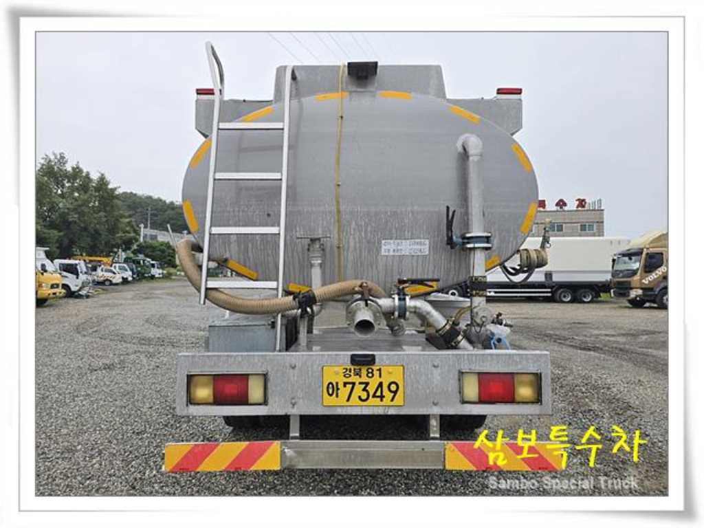 medium and large cargo Rory - Vista 7