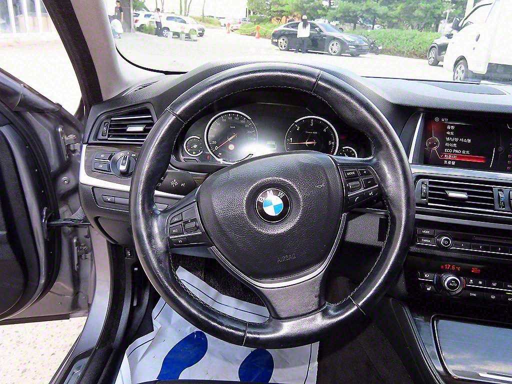 BMW 5 Series - Vista 8