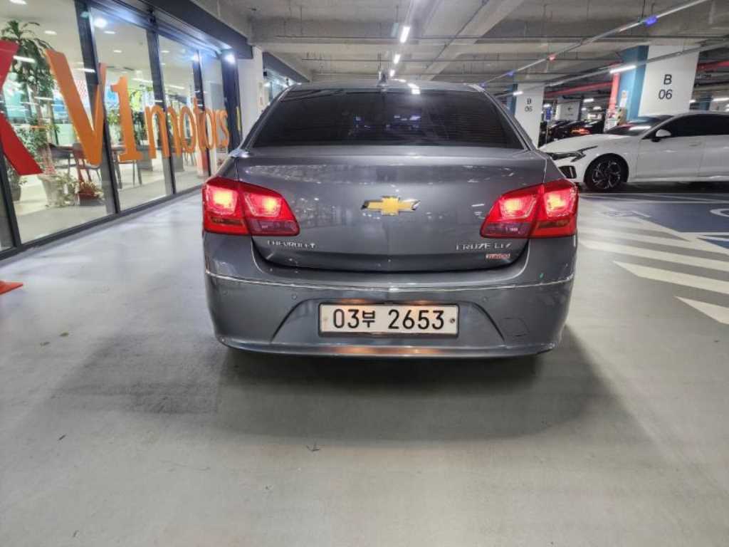 Chevrolet Cruise - Vista 4