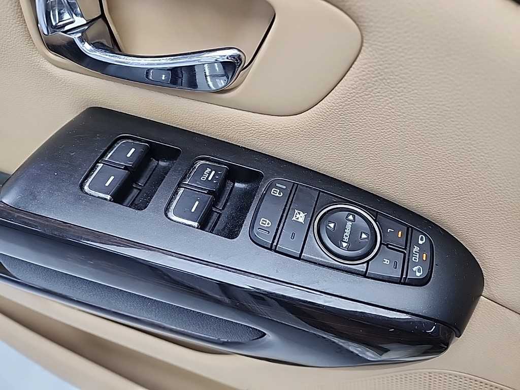 KIA Carnival 2016 Blanco - Importación desde Corea - HF Imports Iquique - Foto 17