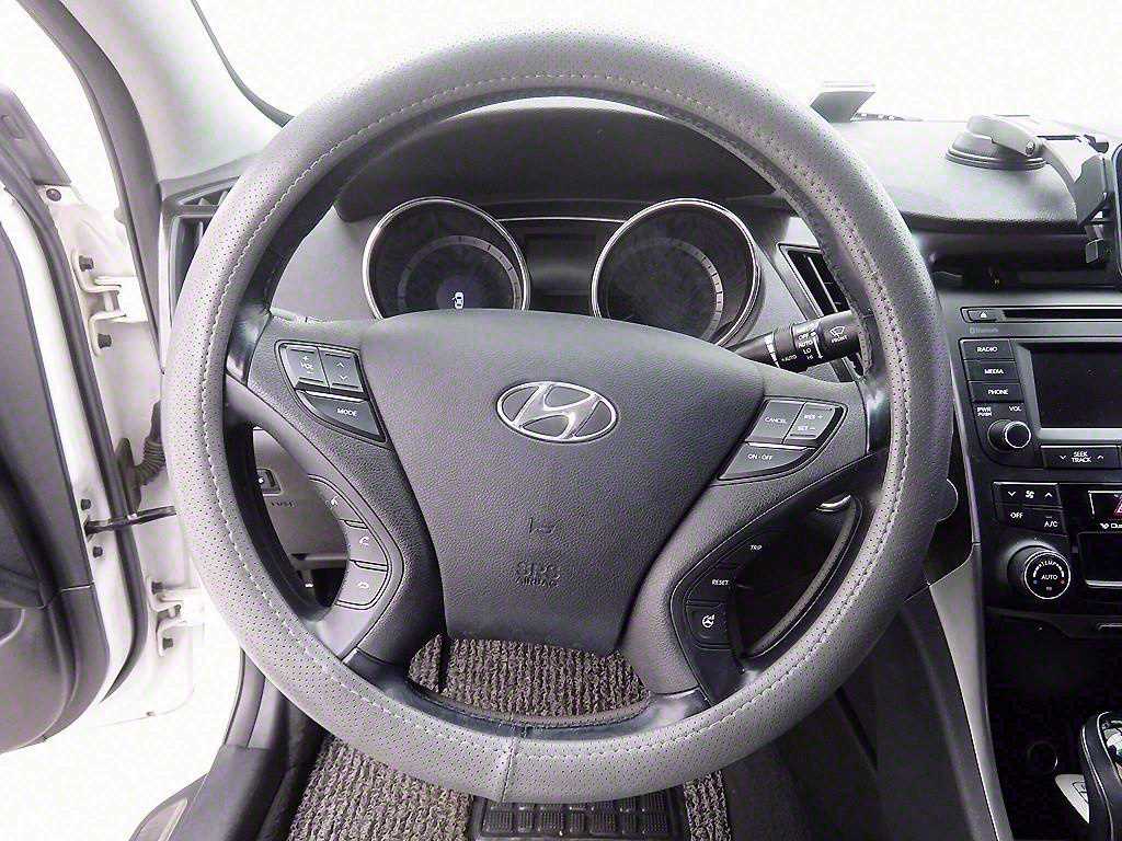 HYUNDAI Sonata - Vista 10