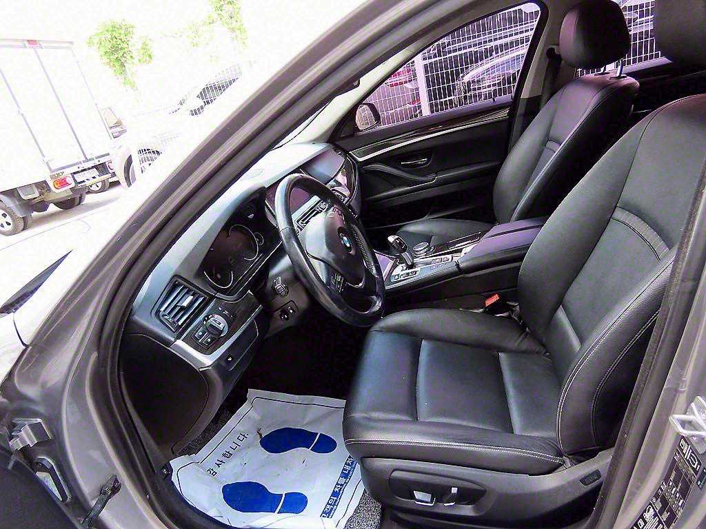 BMW 5 Series - Vista 5