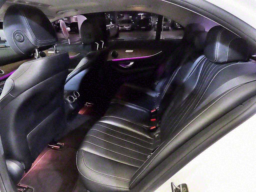 Mercedes Benz E class - Vista 7