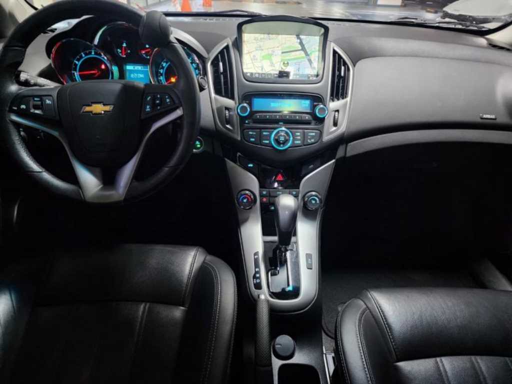 Chevrolet Cruise - Vista 8