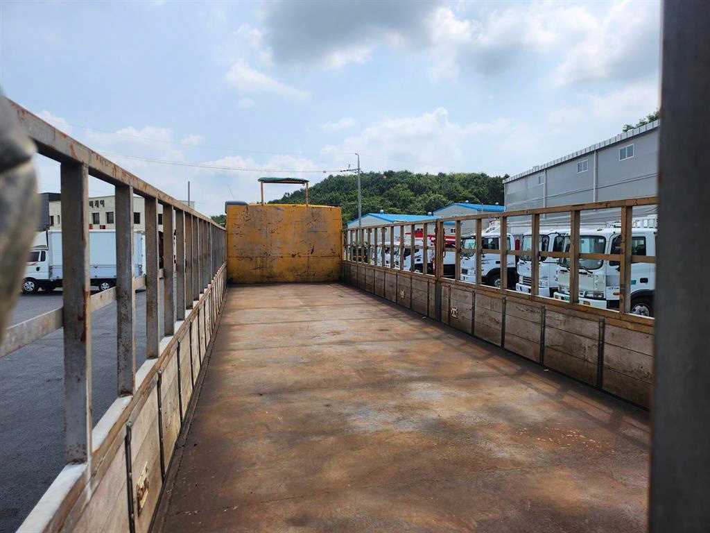 medium and large cargo Cargo - Vista 8