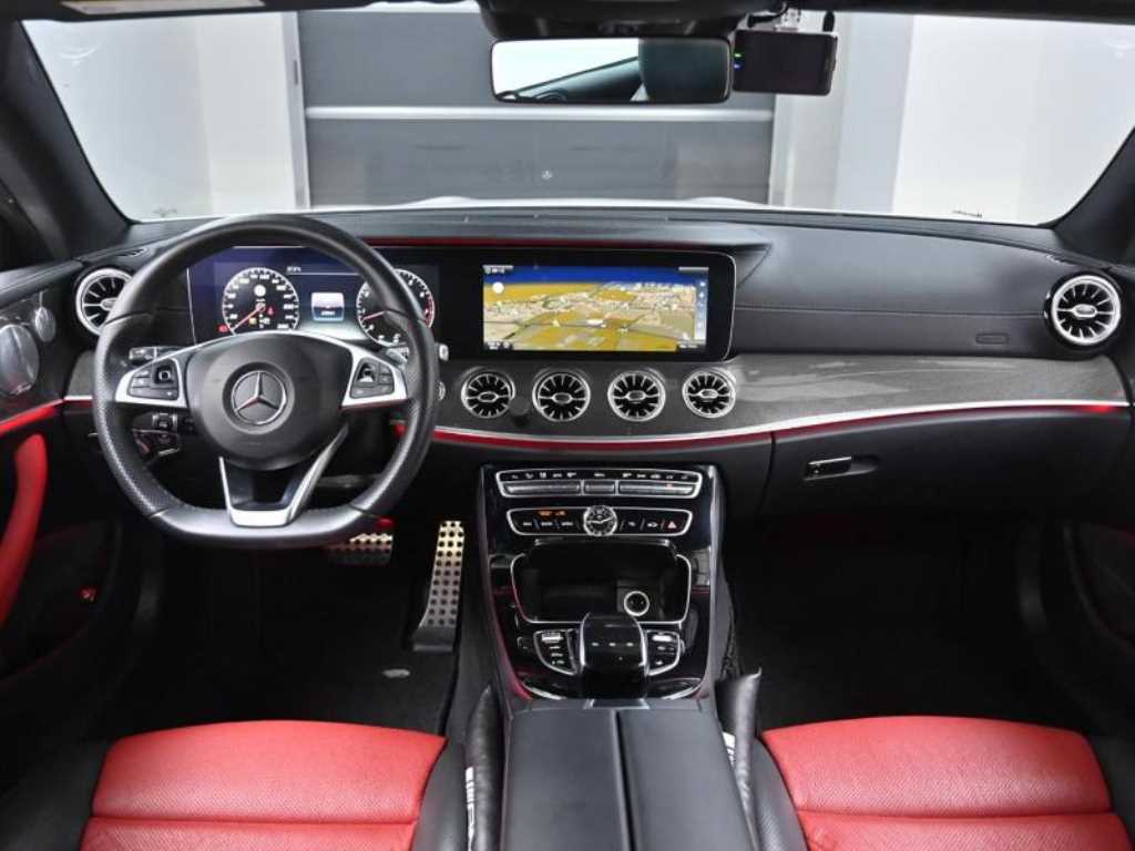 Mercedes Benz E class - Vista 7