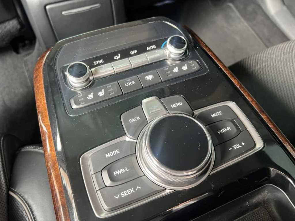 Genesis EQ900 2016 - Importación desde Corea - HF Imports Iquique - Foto 17