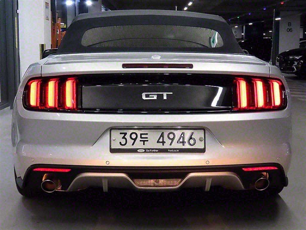 Ford Mustang - Vista 5