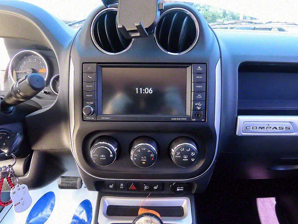 Jeep Compass 2014 Plateado - Importación desde Corea - HF Imports Iquique - Foto 13