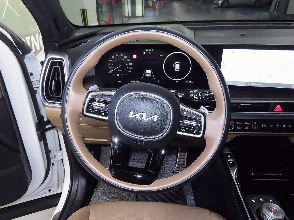 KIA Sorento - Vista 8