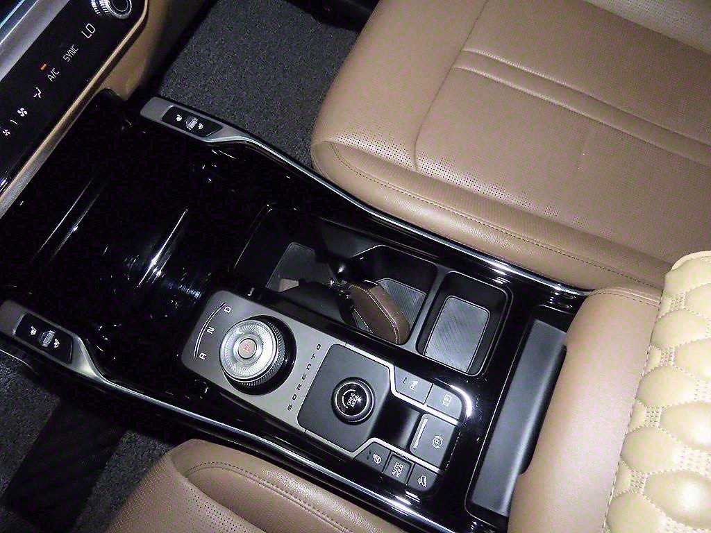 KIA Sorento - Vista 12