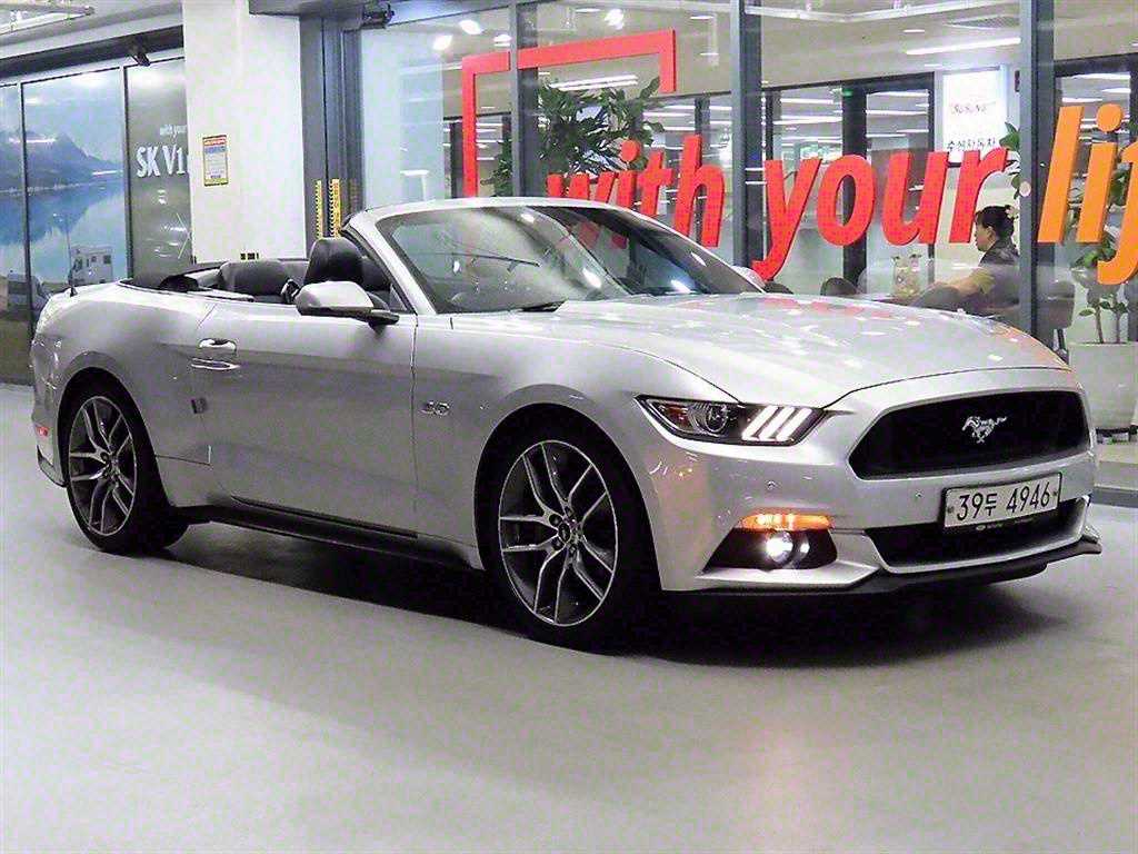 Ford Mustang - Vista 6