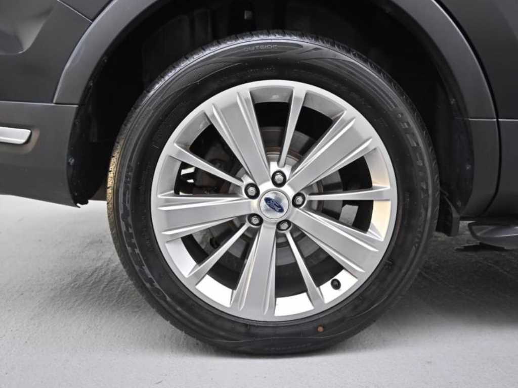 Ford Explorer - Vista 5