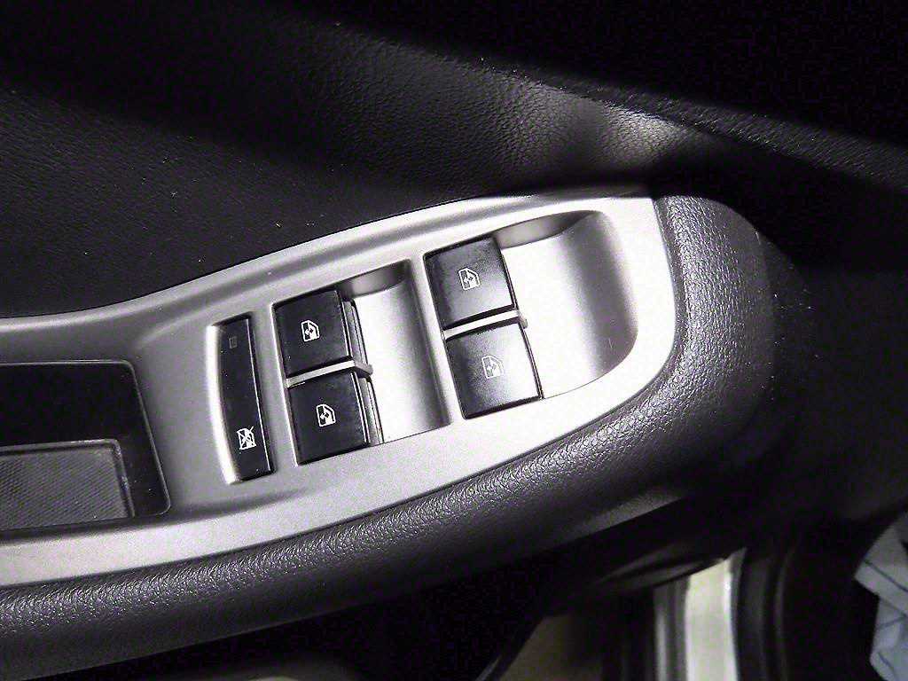 Chevrolet Orlando 2012 Plateado - Importación desde Corea - HF Imports Iquique - Foto 13