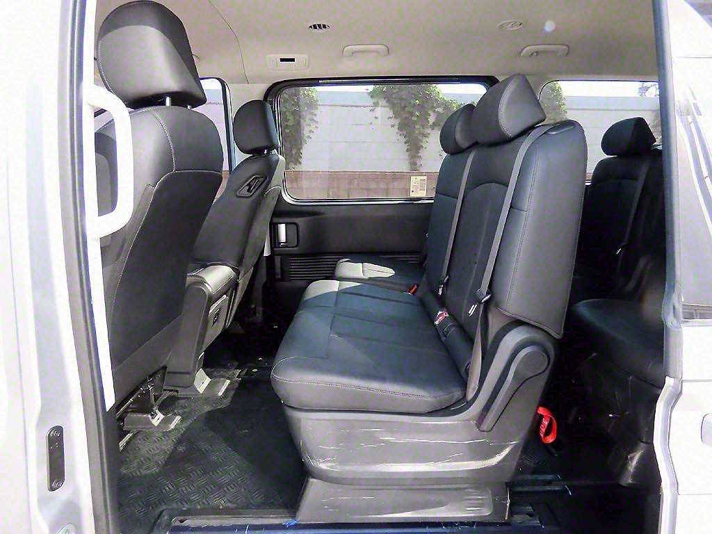 HYUNDAI Staria - Vista 6