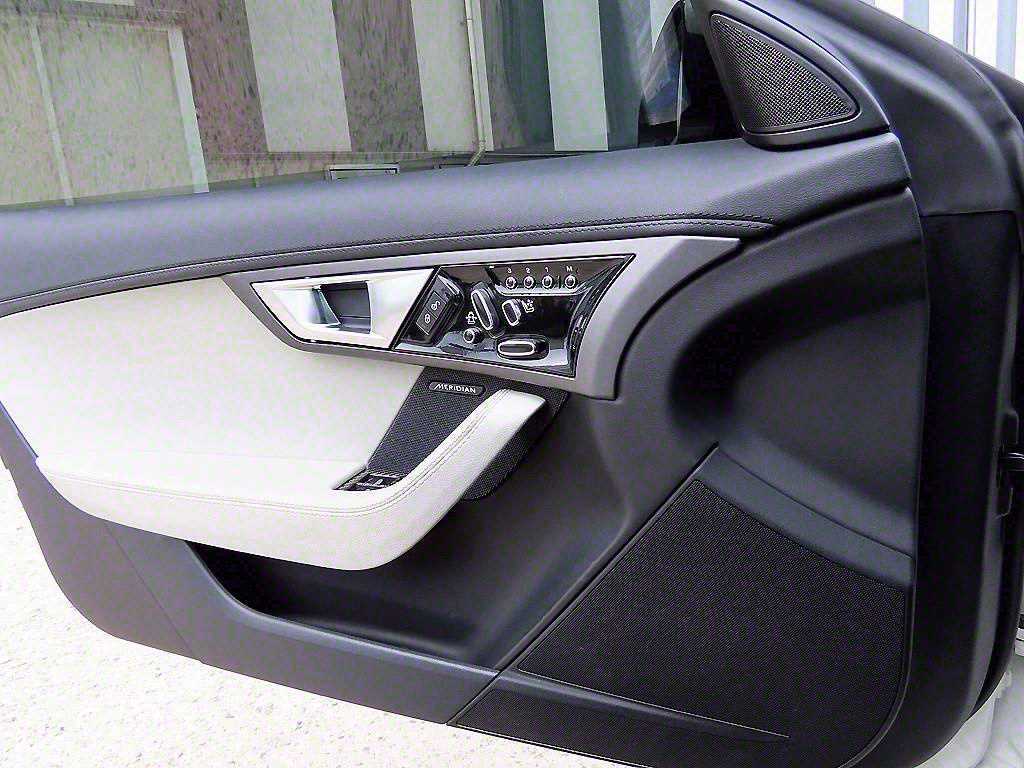 Jaguar F-TYPE - Vista 10