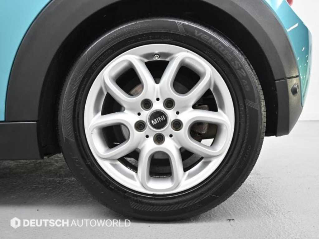 Mini Cooper Convertible - Vista 5